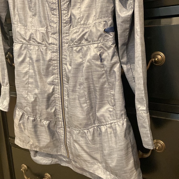 Athleta City Chic zip up Jacket - Picture 3 of 16